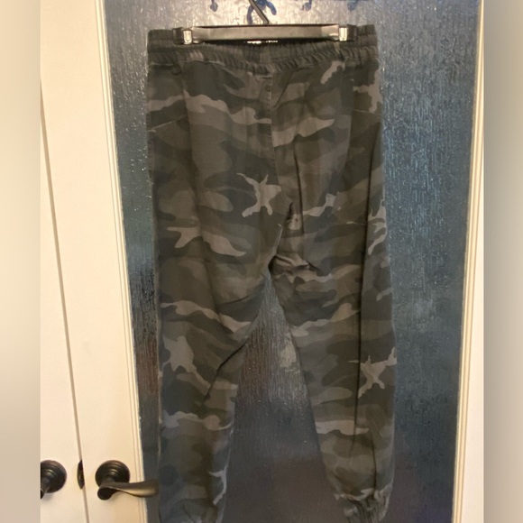 TNA Alix Pants (Aritzia) - Picture 4 of 5